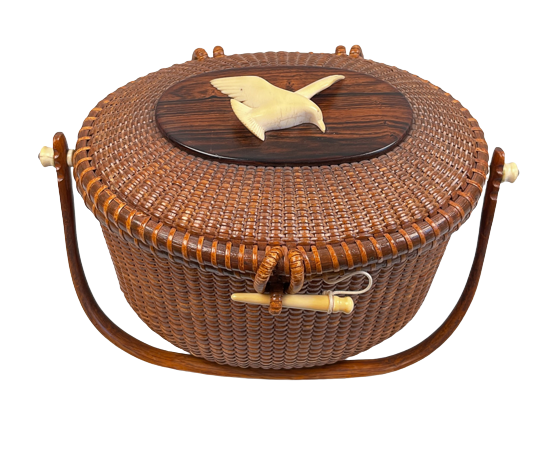 Vintage imported rattan woven basket purse adorned in various fruits and  veggies | Basket weaving, Woven, Basket