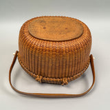 Vintage Nantucket basket purse by José Formoso Reyes