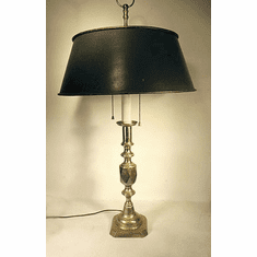 Antique brass oil lamp – Paul Madden Antiques